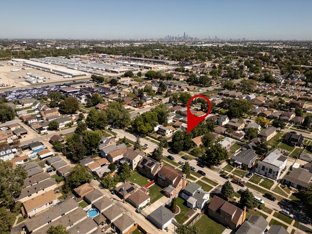 4821 S Lotus Avenue, Chicago, IL 60638