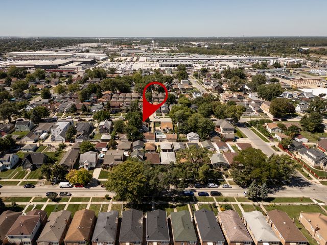 4821 S Lotus Avenue, Chicago, IL 60638