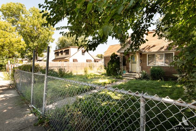 4821 S Lotus Avenue, Chicago, IL 60638