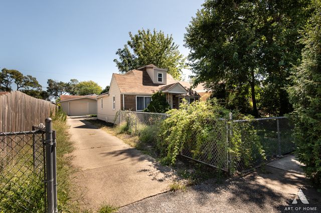 4821 S Lotus Avenue, Chicago, IL 60638
