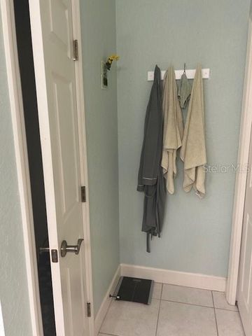 489 MEANDERING WAY, Polk City, FL 33868