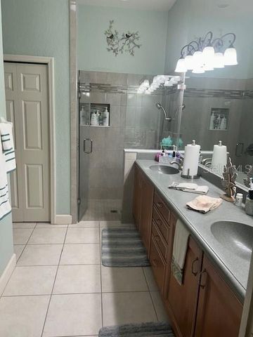 489 MEANDERING WAY, Polk City, FL 33868