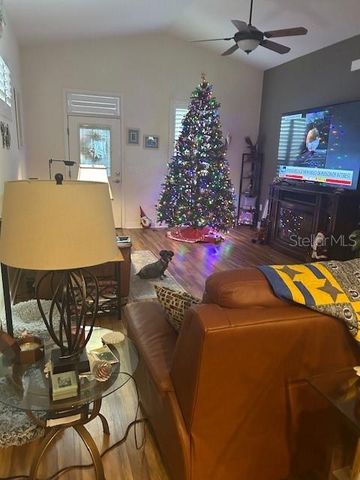 489 MEANDERING WAY, Polk City, FL 33868