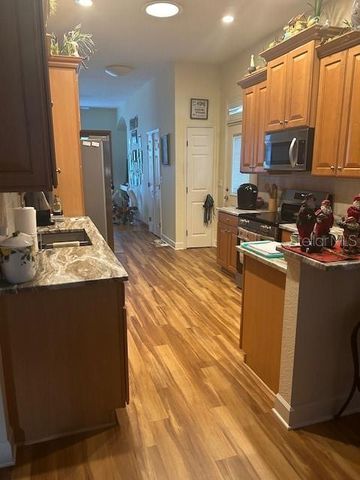 489 MEANDERING WAY, Polk City, FL 33868