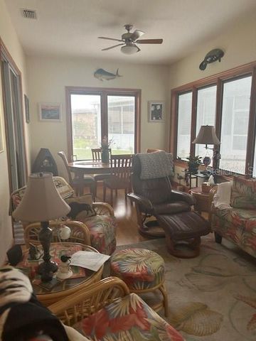 489 MEANDERING WAY, Polk City, FL 33868