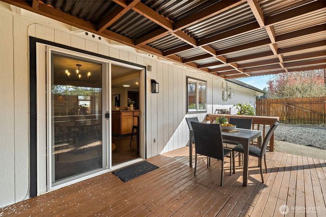 4926 Forest Drive, Everett, WA 98203