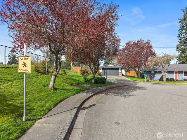 4926 Forest Drive, Everett, WA 98203