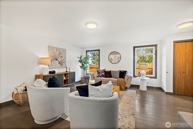 4926 Forest Drive, Everett, WA 98203