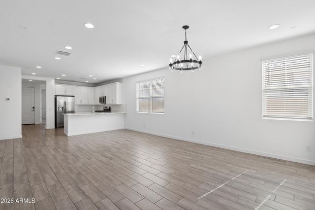 73 E CAPRICORN Way, Chandler, AZ 85249