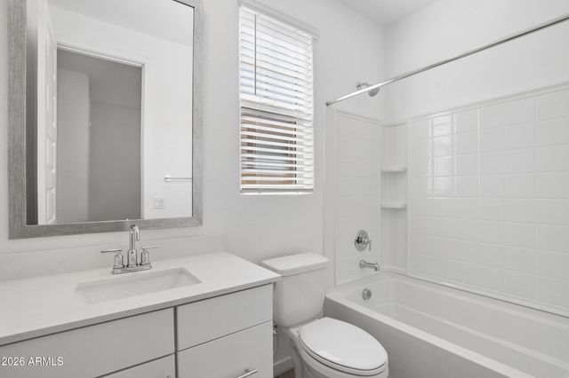 73 E CAPRICORN Way, Chandler, AZ 85249