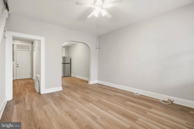 821 PONTIAC, Baltimore, MD 21225