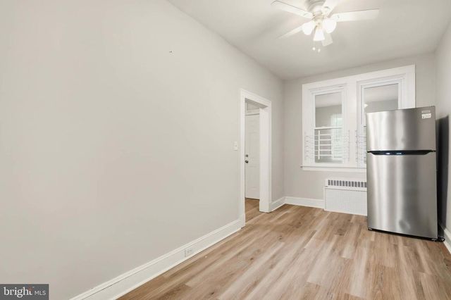 821 PONTIAC, Baltimore, MD 21225