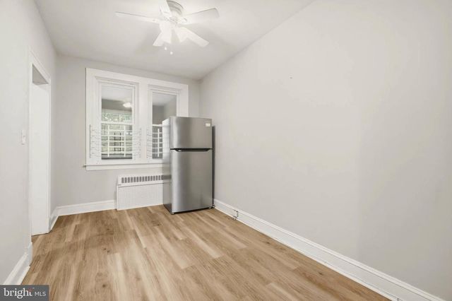 821 PONTIAC, Baltimore, MD 21225