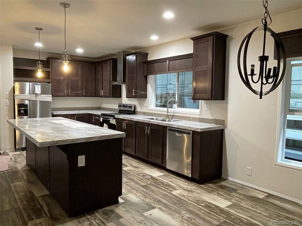 9071 S Frink Rd, Larkspur, CO 80118