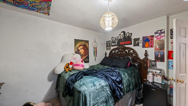 2021 W 4th Ave, Kennewick, WA 99336