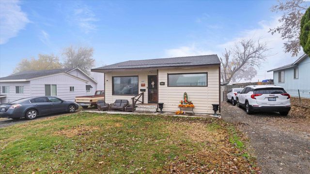 2021 W 4th Ave, Kennewick, WA 99336