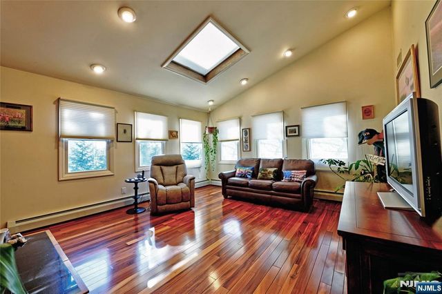 0-54 Yost Place, Fair Lawn, NJ 07410