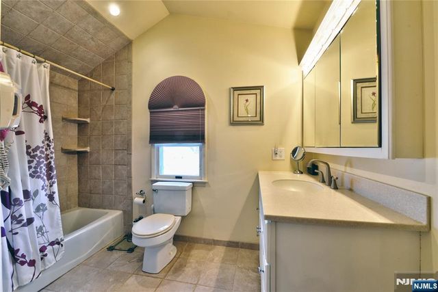 0-54 Yost Place, Fair Lawn, NJ 07410