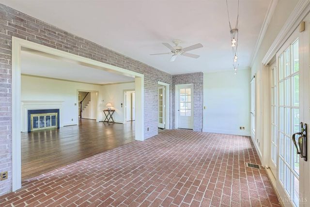 11 Weebetook Lane, Cincinnati, OH 45208
