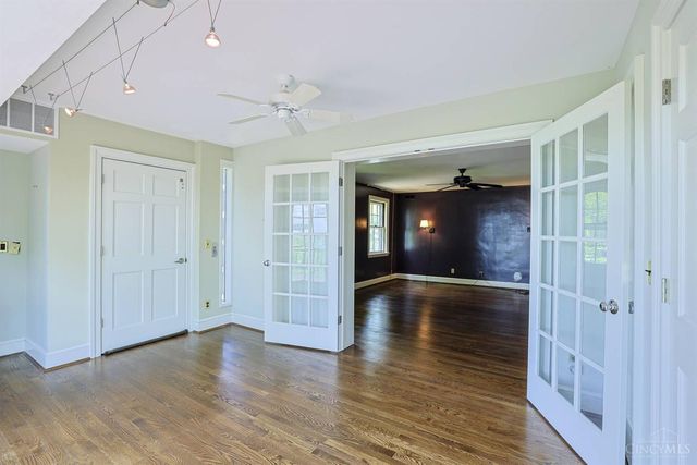 11 Weebetook Lane, Cincinnati, OH 45208