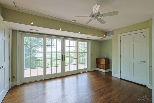11 Weebetook Lane, Cincinnati, OH 45208
