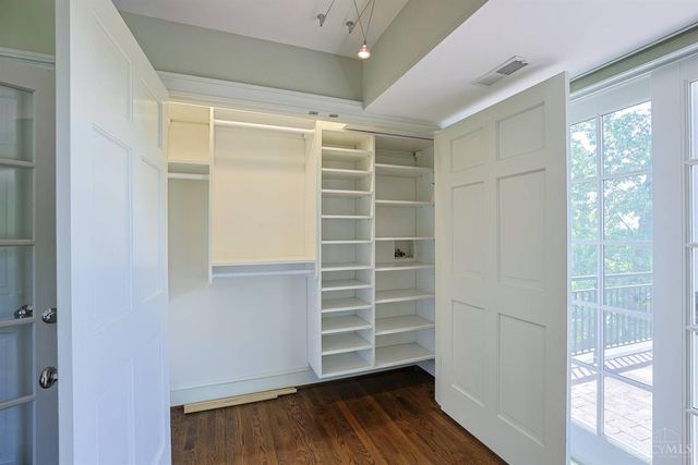 11 Weebetook Lane, Cincinnati, OH 45208