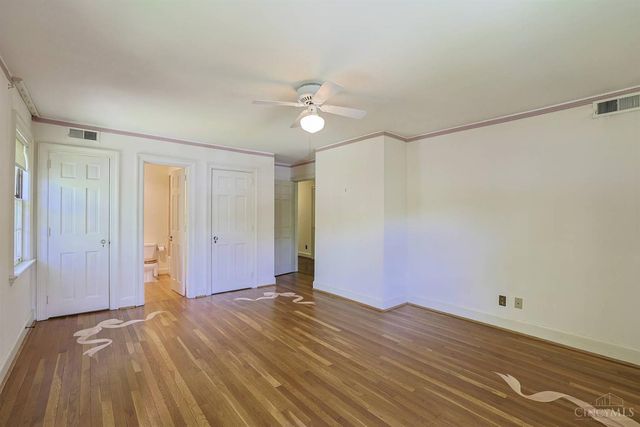 11 Weebetook Lane, Cincinnati, OH 45208