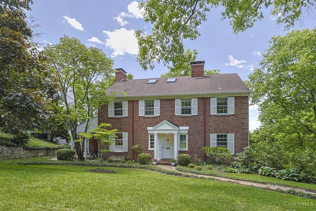 11 Weebetook Lane, Cincinnati, OH 45208
