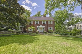 11 Weebetook Lane, Cincinnati, OH 45208