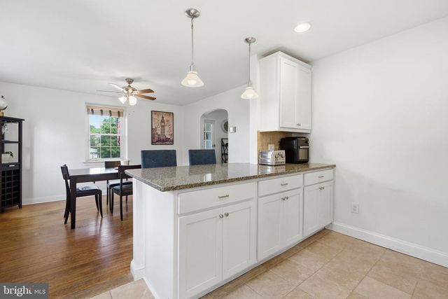 455 GLENDALE CIR, Springfield, PA 19064
