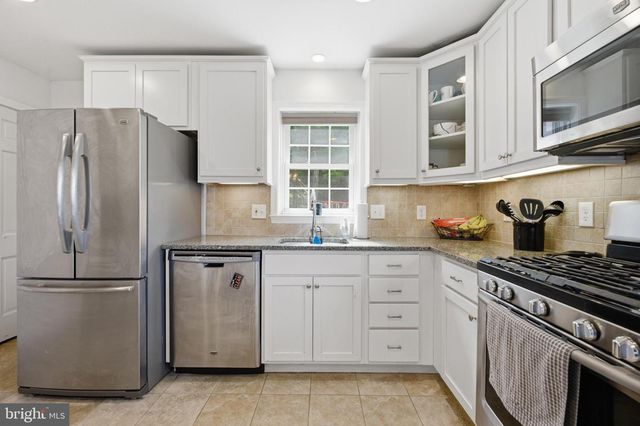 455 GLENDALE CIR, Springfield, PA 19064