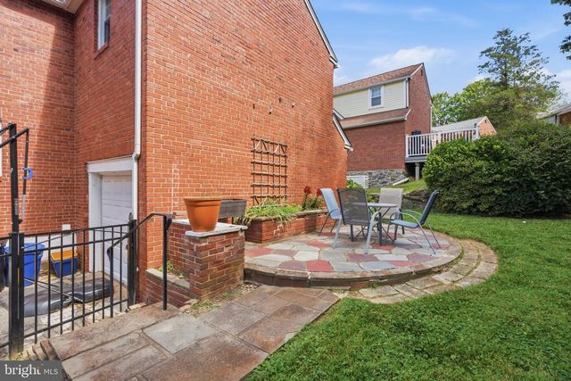 455 GLENDALE CIR, Springfield, PA 19064