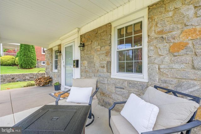 455 GLENDALE CIR, Springfield, PA 19064