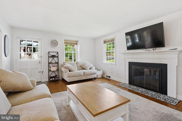 455 GLENDALE CIR, Springfield, PA 19064