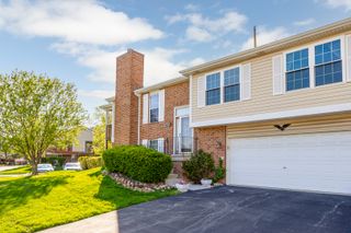 9756 Cambridge Circle, Mokena, IL 60448