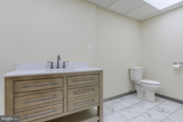 865 DRY RUN RD, Grantville, PA 17028