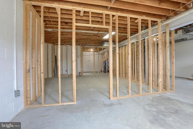 865 DRY RUN RD, Grantville, PA 17028