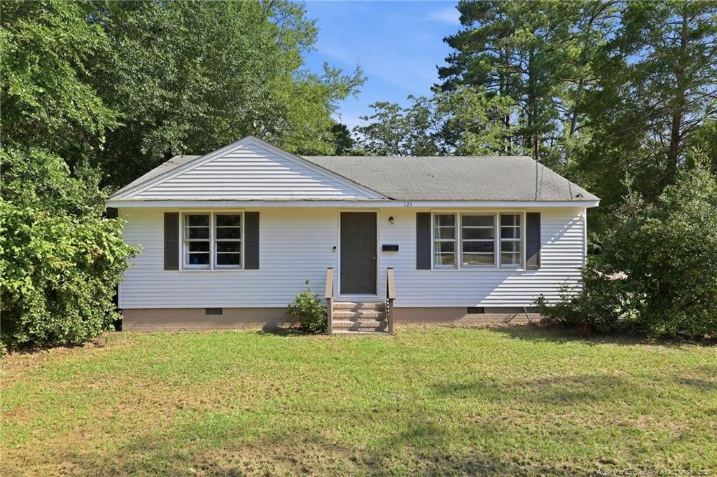 121 Post Avenue, Fayetteville, NC 28301
