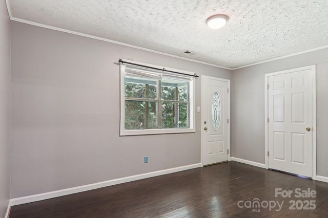 1416 Roy Dula Place SW, Lenoir, NC 28645