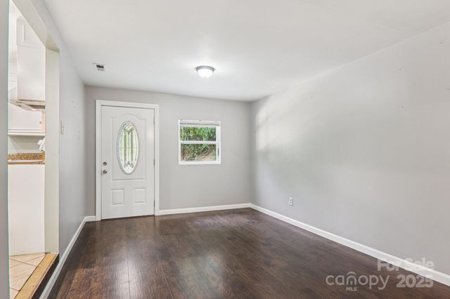 1416 Roy Dula Place SW, Lenoir, NC 28645