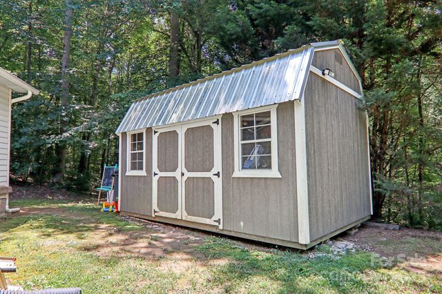 1416 Roy Dula Place SW, Lenoir, NC 28645