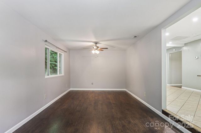 1416 Roy Dula Place SW, Lenoir, NC 28645