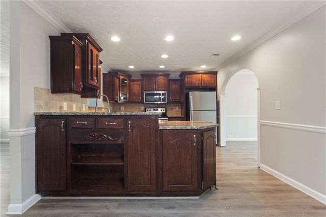 184 Sunflower Meadows Drive, Mcdonough, GA 30252