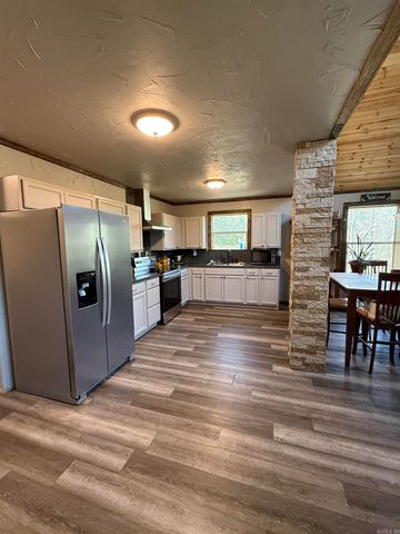 1198 N Evergreen Drive, Bauxite, AR 72011