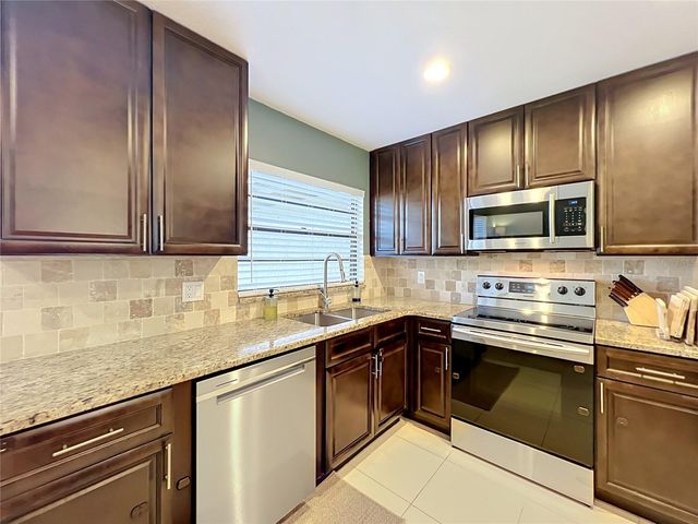 2443 CANTERCLUB TRAIL, Apopka, FL 32712