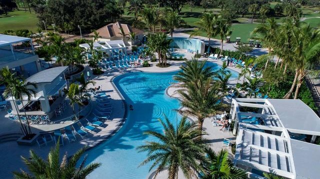 15 Southport Lane E, Boynton Beach, FL 33436