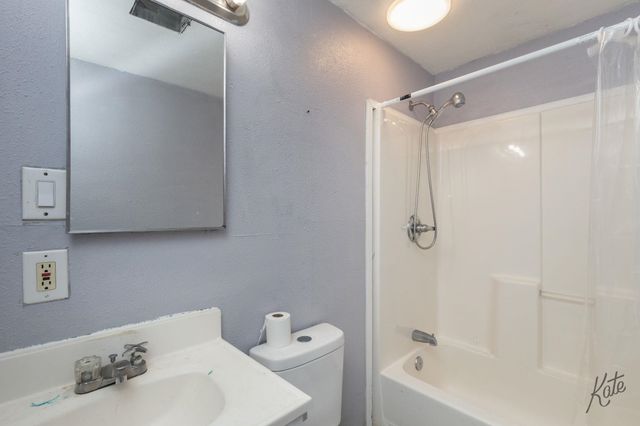 913 22ND AVENUE, Fairbanks, AK 99701