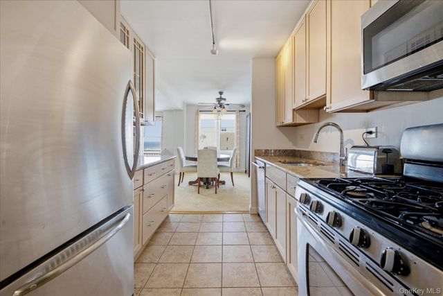 522 SHORE Road 5G, Long Beach, NY 11561