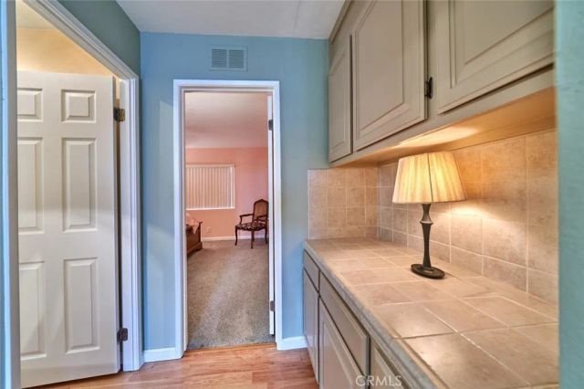 33540 Barcelona, Thousand Palms, CA 92276