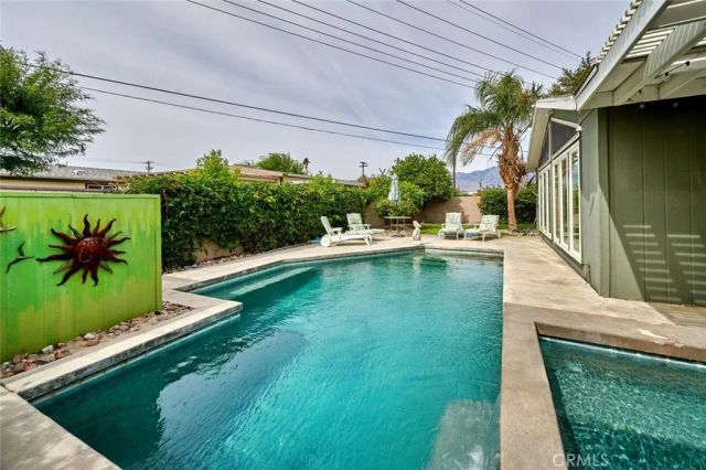 33540 Barcelona, Thousand Palms, CA 92276